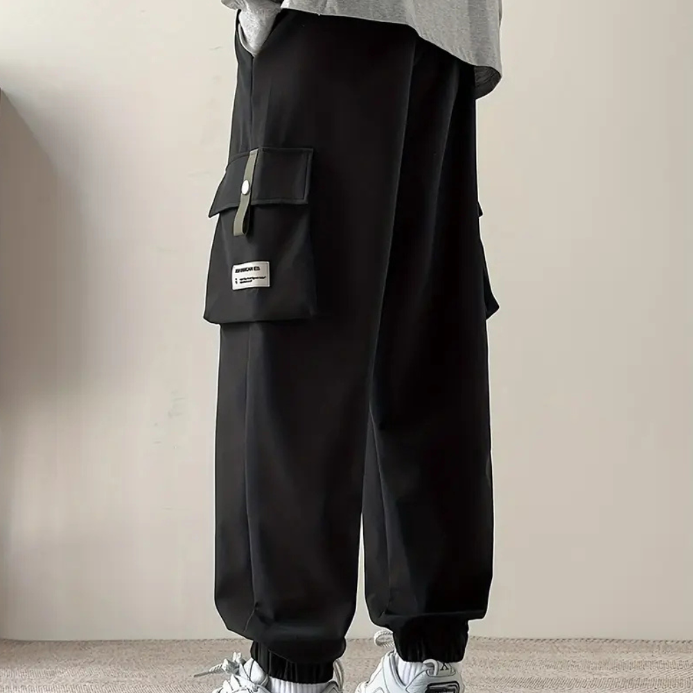 JEREMIAS - Elegant and comfortable joggers for the modern man