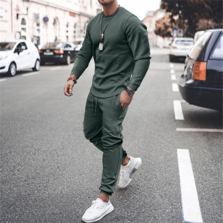 LUKA - A chic tracksuit for the modern man