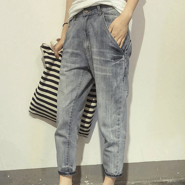 BEATRIX - Stylish and comfortable jeans perfect for any occasion
