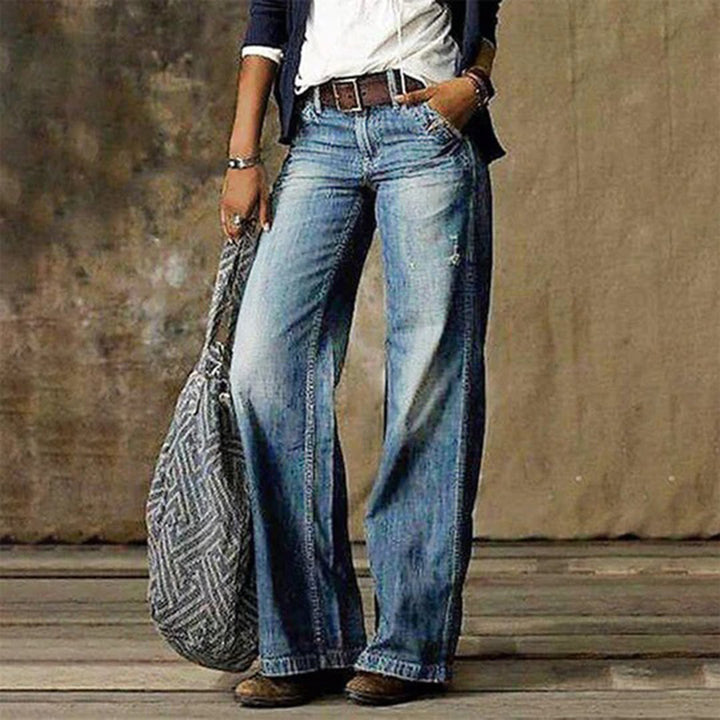 OPHELIA - Elegant women's trousers that highlight a sophisticated style