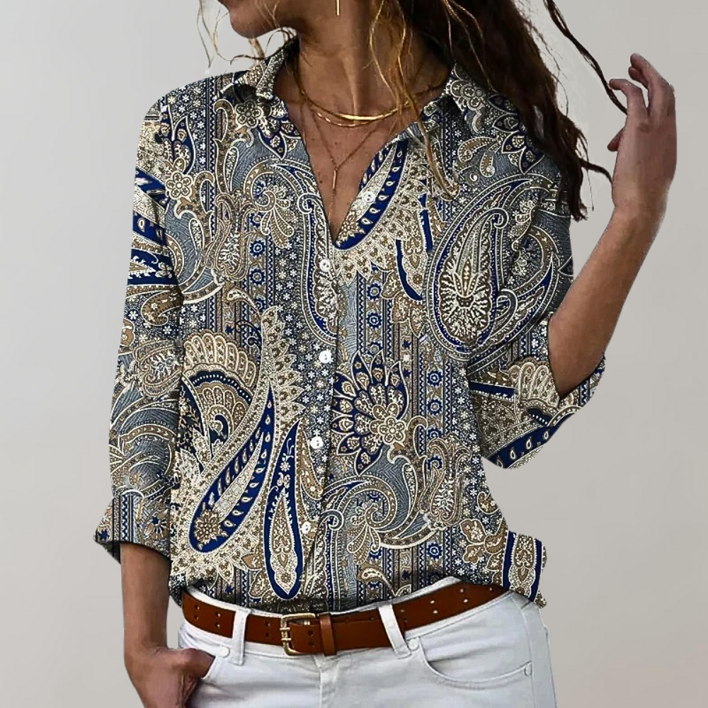 The stylish and elegant Lumia blouse for women - a combination of chic and unique design!