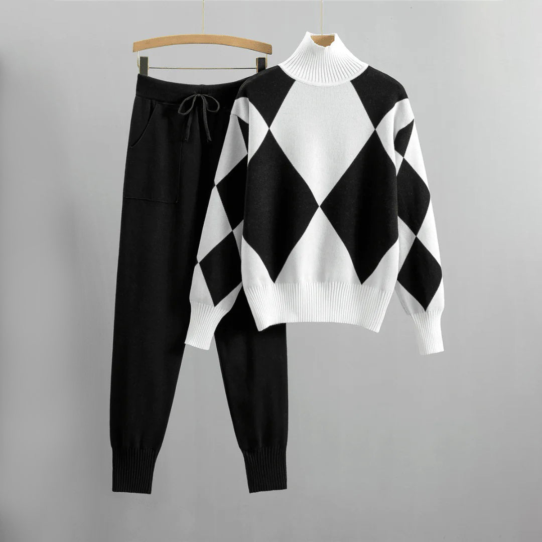 MARYANA - Cozy set with unusual jumper and cocoon style trousers