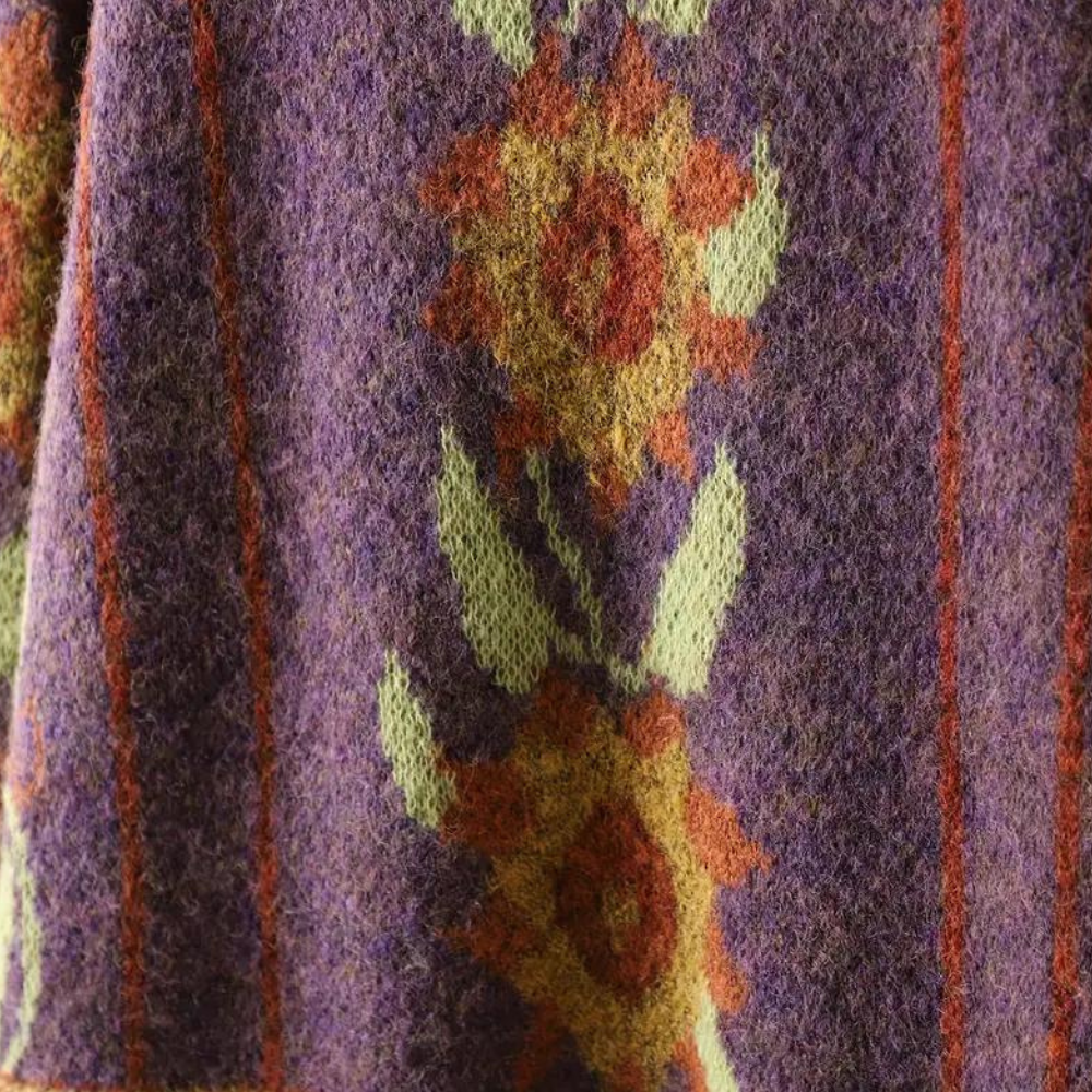 Elegant CHOLE women's jumper combining style with incredible comfort