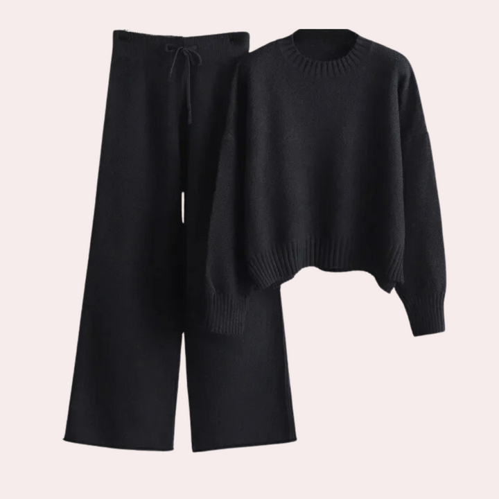 Stylish knitted jumpsuit for an elegant look in the comfort of your home - Melanie Collection