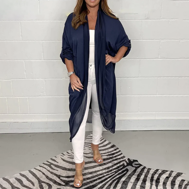 Elegant V-neck top from DOROTHY - the perfect choice for any occasion!