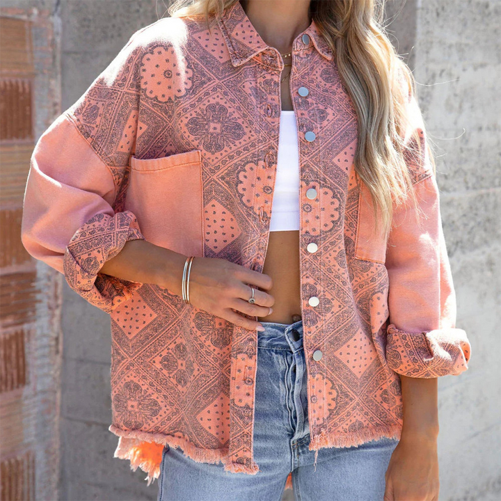 The stylish and timeless ERIN women's jacket - the perfect choice for casual occasions!