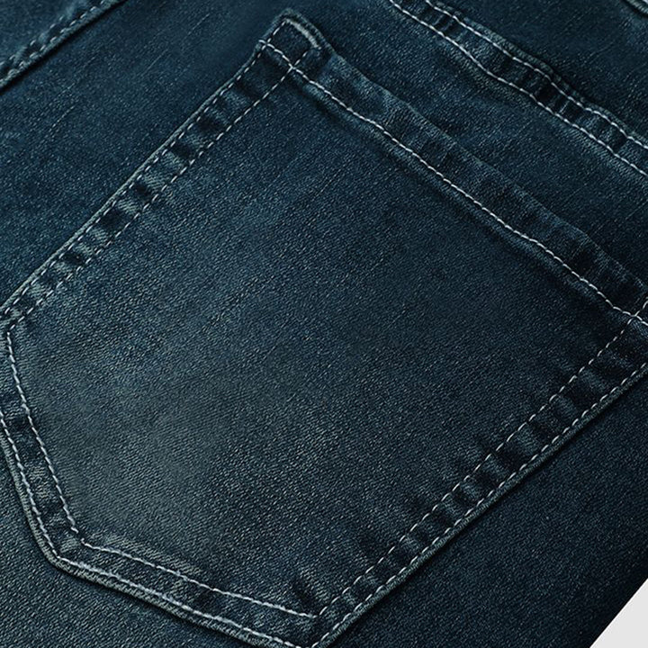 TILDE - Elegant women's jeans perfect for any occasion