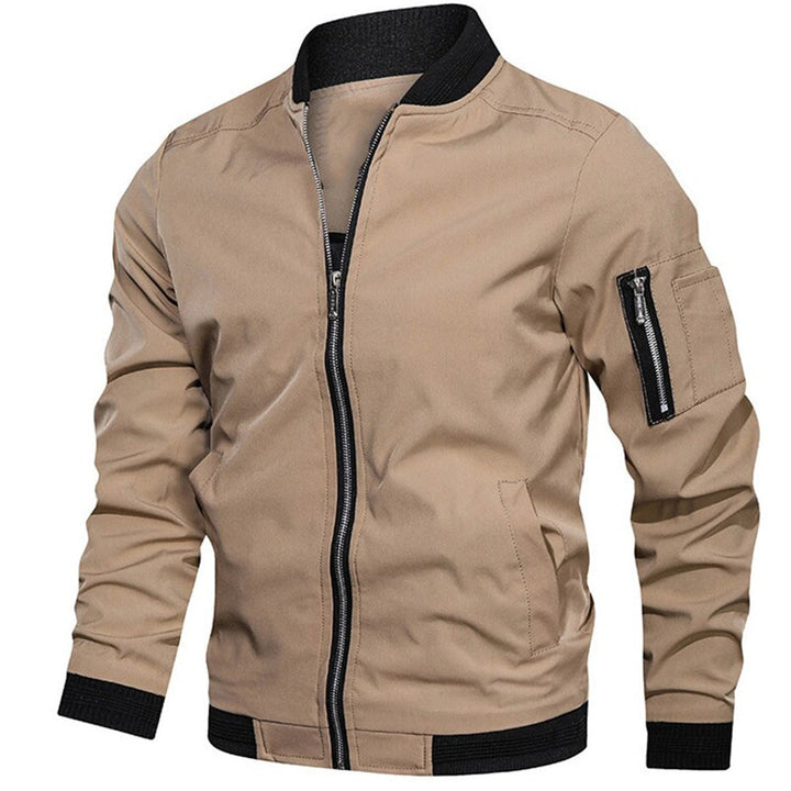 The stylish Hayden bomber jacket: everyday elegance in a relaxed way!