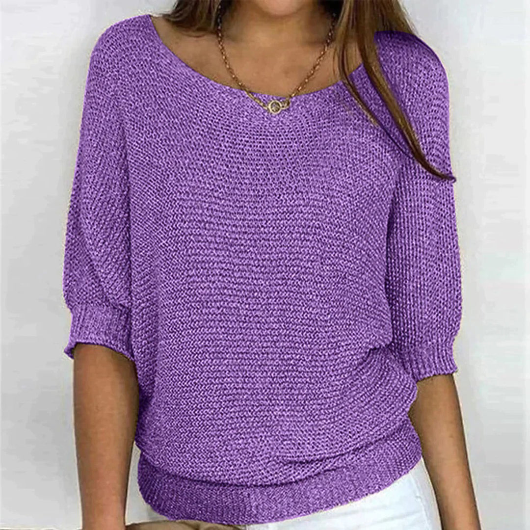 A stylish and comfortable GENEVIEVE blouse: the perfect choice for any occasion!