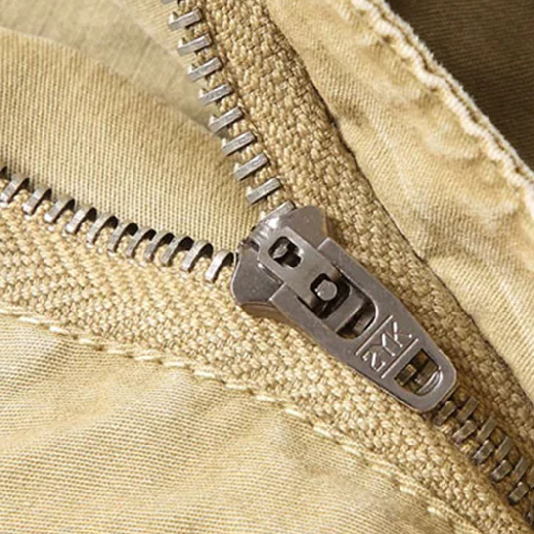 VANGUARD - Stylish and modern men's cargo trousers perfect for any occasion