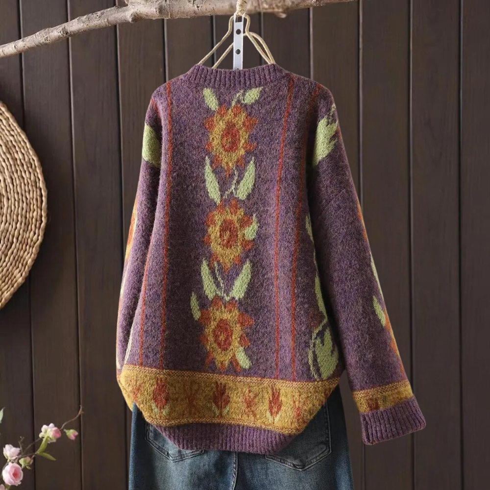 Elegant CHOLE women's jumper combining style with incredible comfort