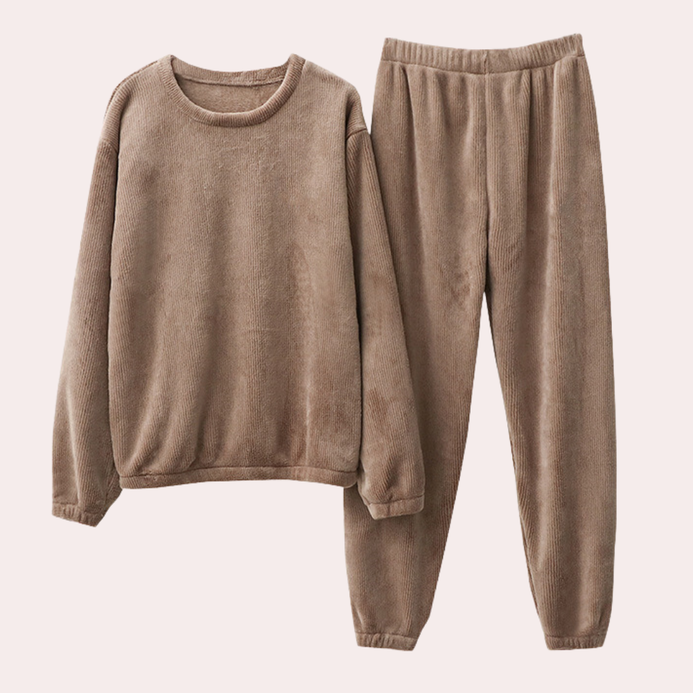 Exclusive Valerija women's pyjamas - Experience ultimate comfort every night!