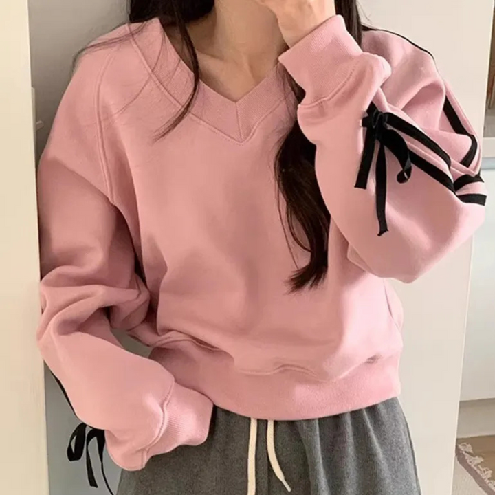 OLIVA - Elegant and comfortable sweatshirt for women