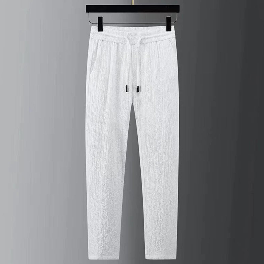 BASTIAN - A sophisticated, stylish men's suit for a high-end elegant look.