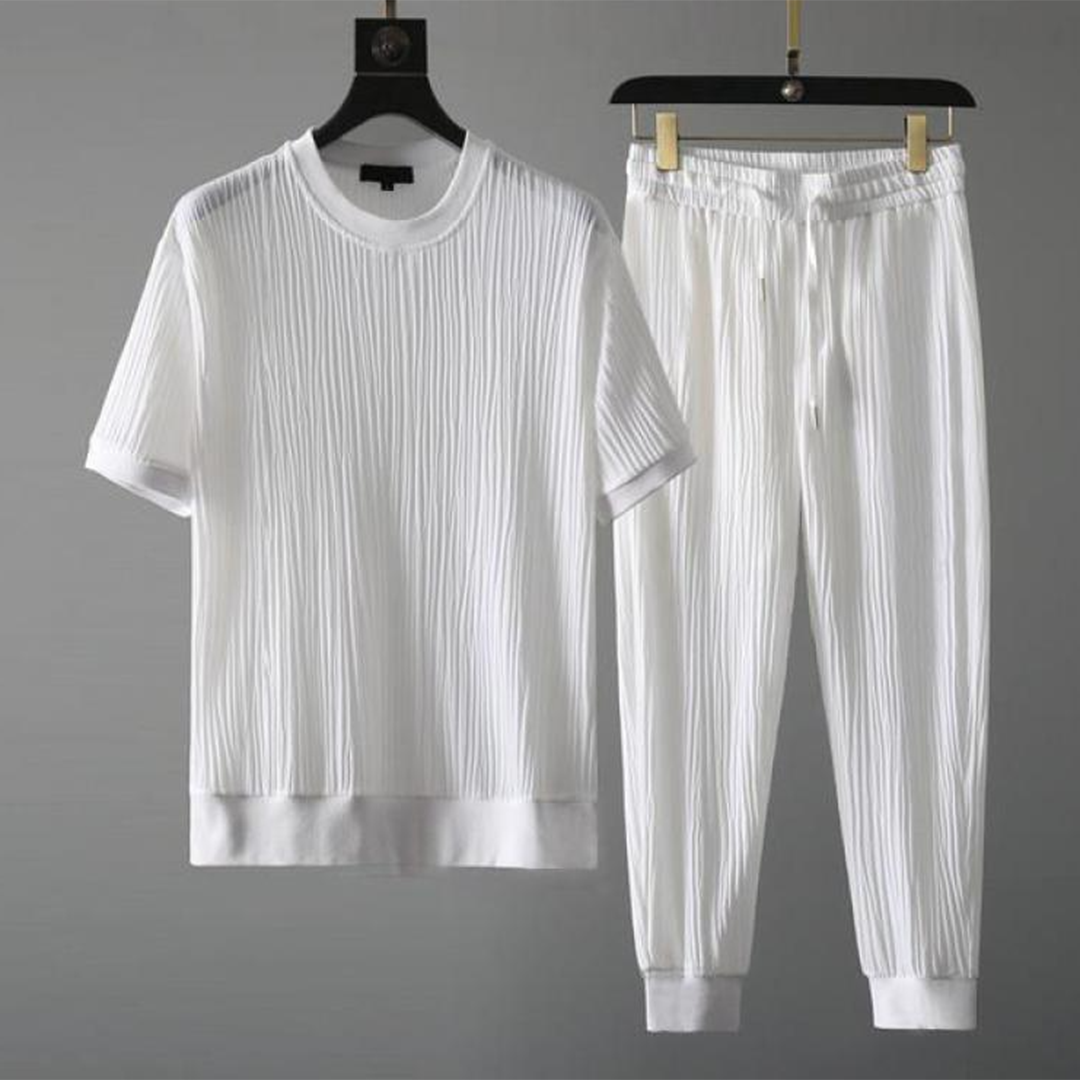 CIRO - Elegant and casual: a chic outfit for men