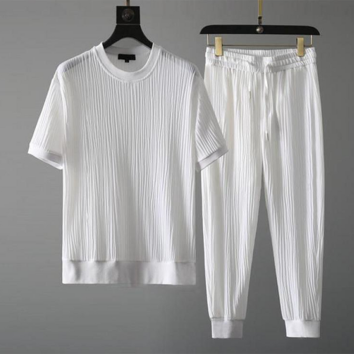 CIRO - Elegant and casual: a chic outfit for men