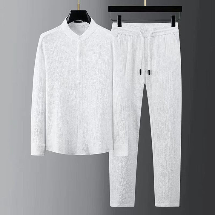 BASTIAN - A sophisticated, stylish men's suit for a high-end elegant look.