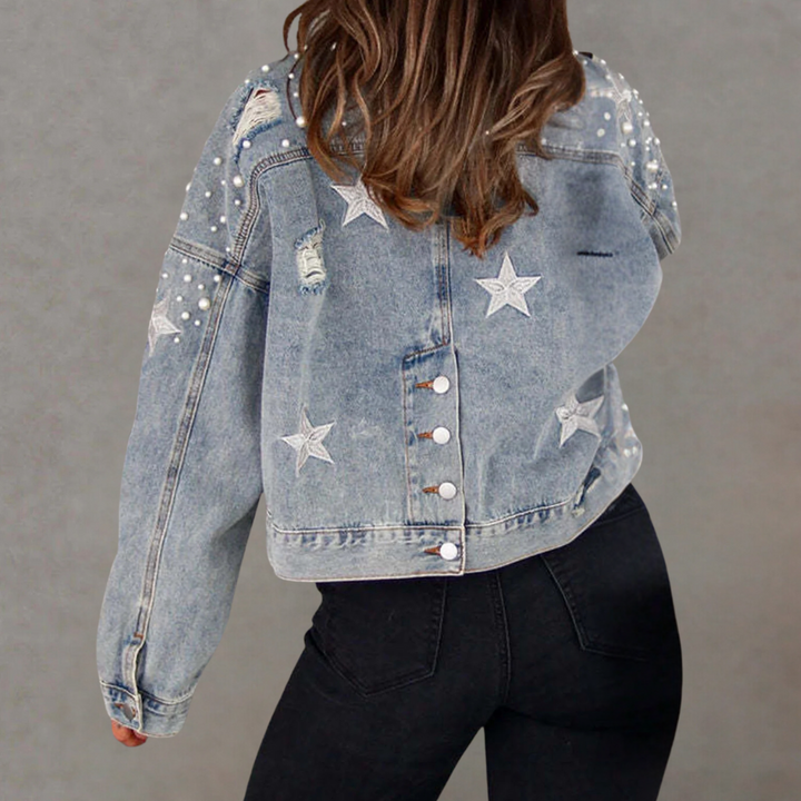Stylish denim jacket for women from the renowned brand LYRIC - the perfect choice for any occasion!