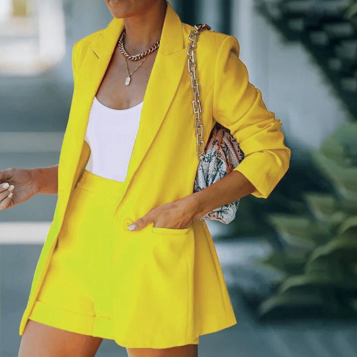 KATRIN - A stylish jacket and shorts set that will make your unique style stand out!