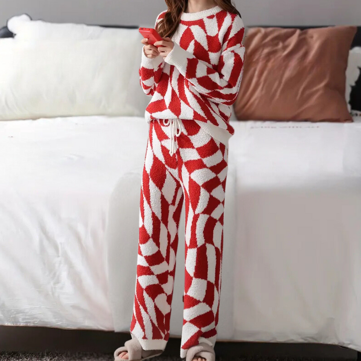 GISELE - Stylish and comfortable women's pyjamas for winter evenings
