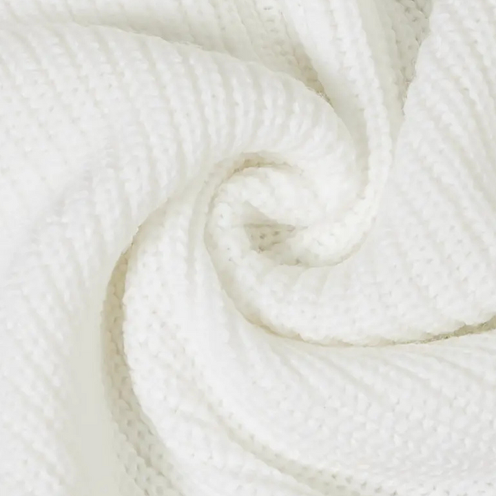 Stylish and modern DARCY women's jumper - the perfect choice for any occasion!
