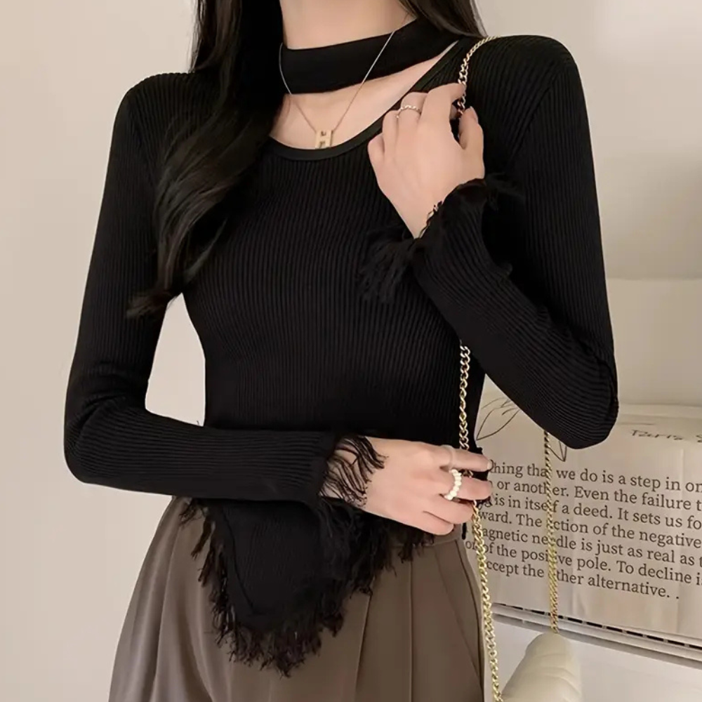The stylish and comfortable ARYA women's jumper: the perfect choice for any occasion!