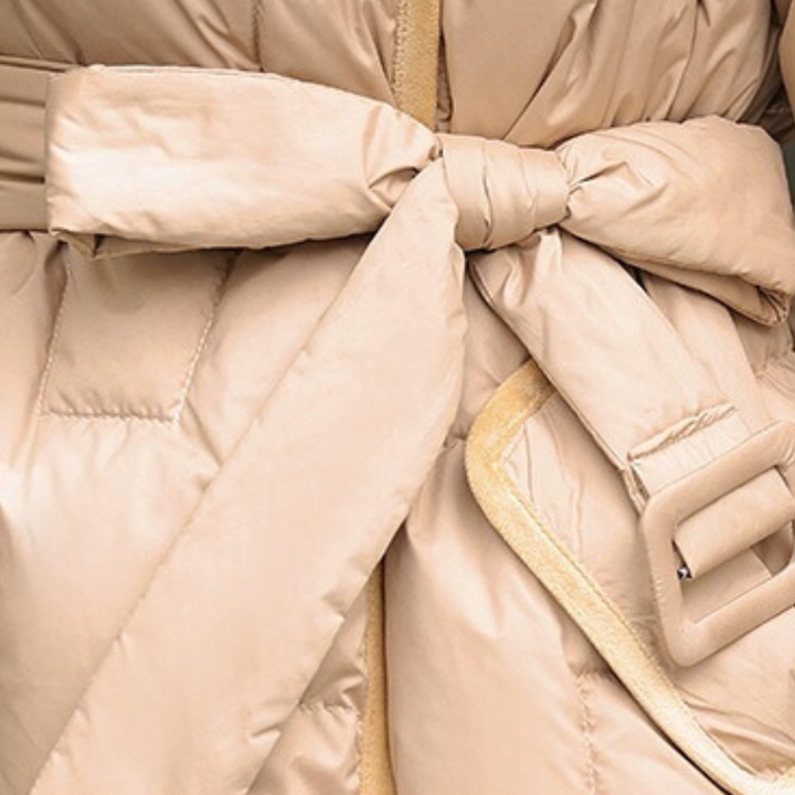 Elegant EMIRA women's coat - style and sophistication in one