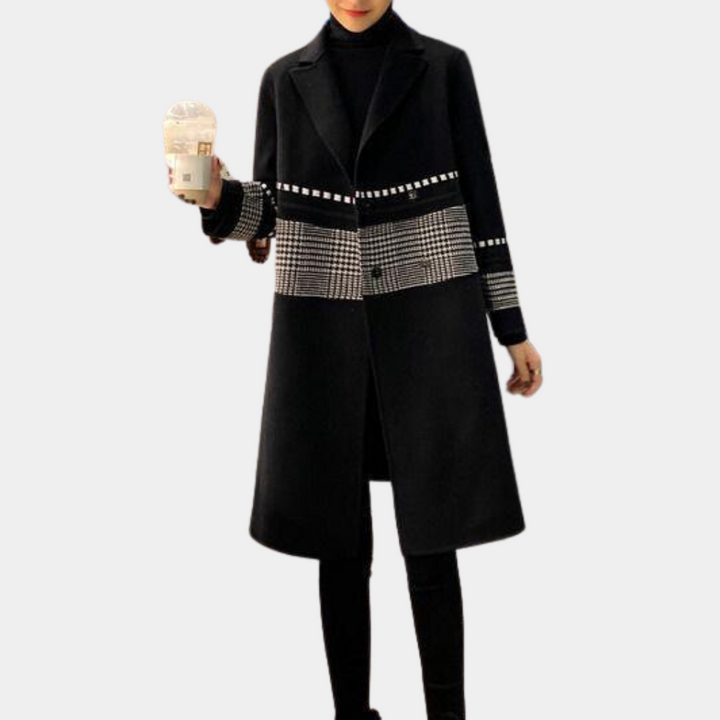 The elegant DEMIRA women's coat - an essential addition to your collection!