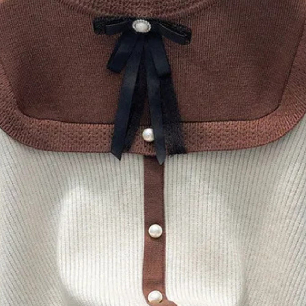 Elegant and comfortable women's jumper in a contemporary style from AZIZA brand