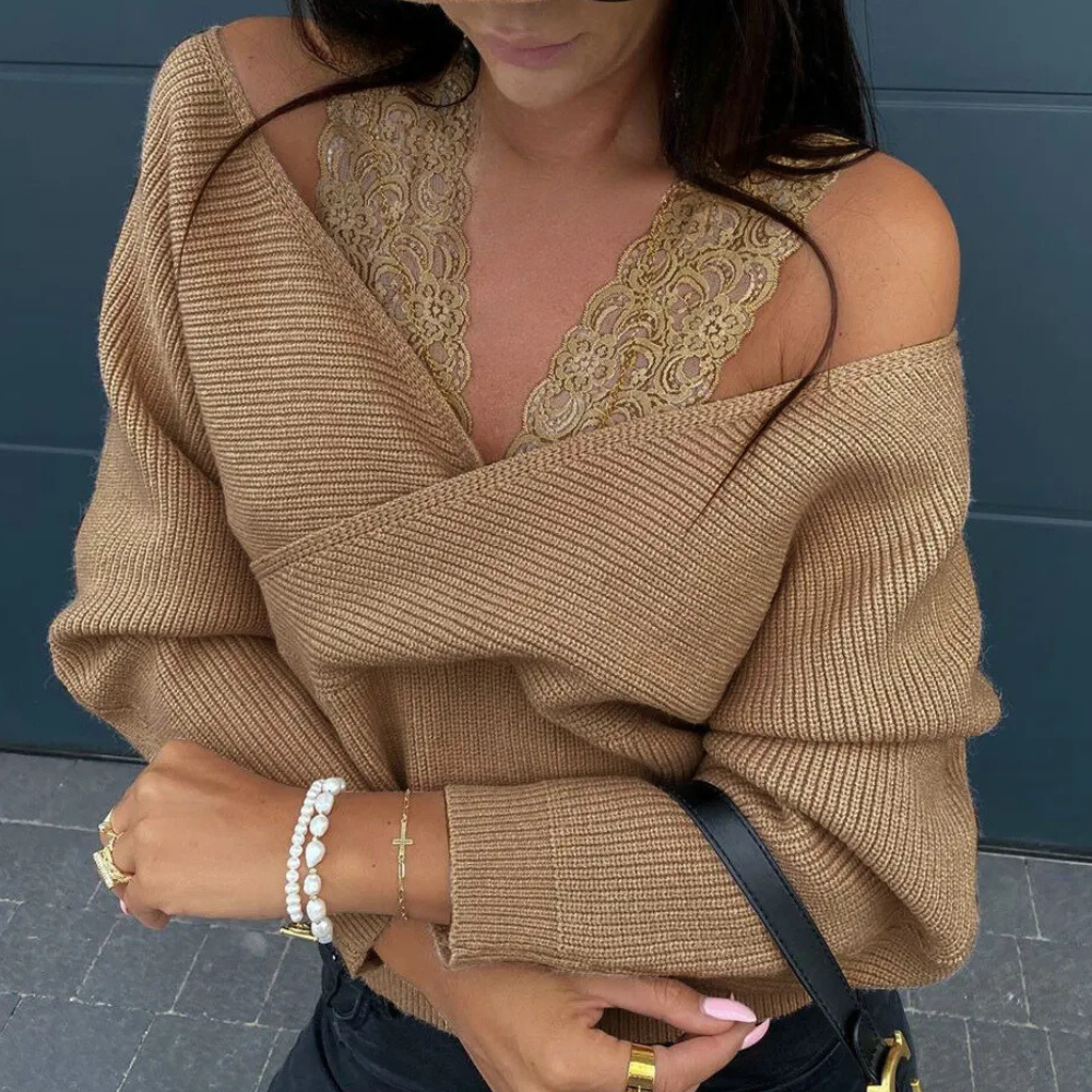 Stylish and modern DARCY women's jumper - the perfect choice for any occasion!