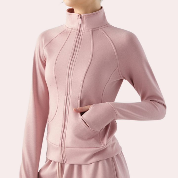 Soraya's stylish and comfortable winter coat for women