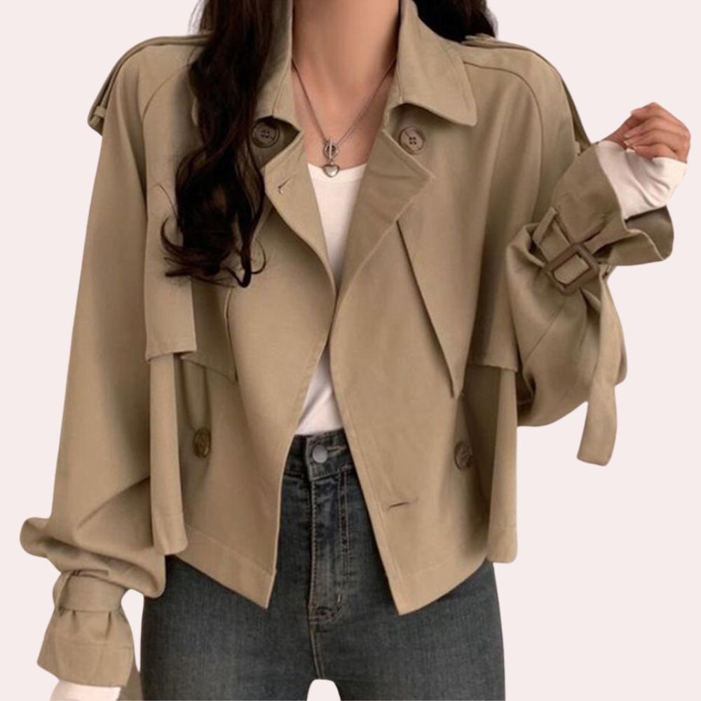 Women's stylish IVY coat: a key addition to your fashionable collection!