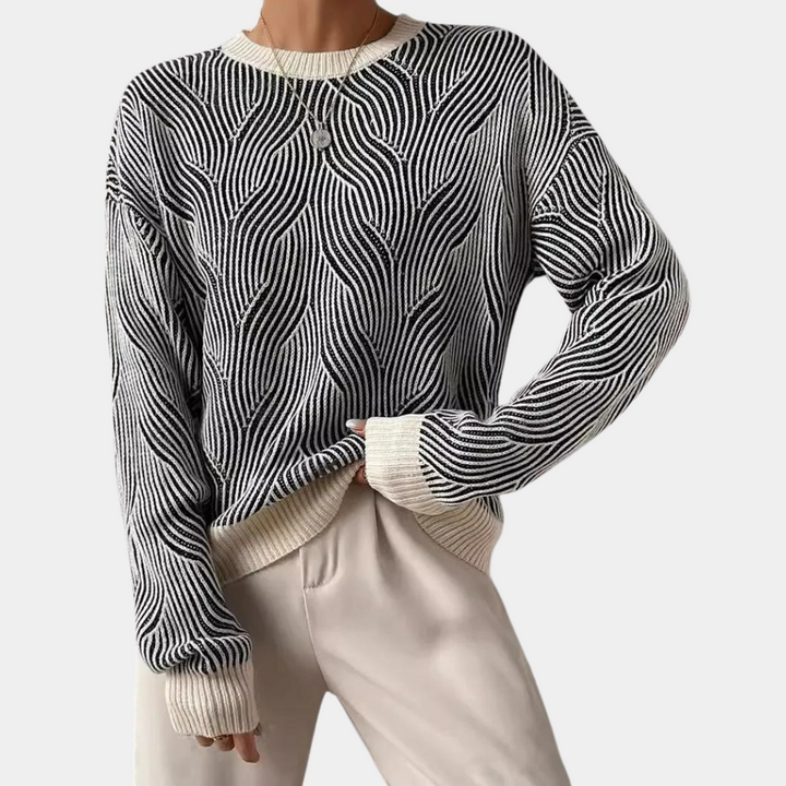 Elegant DEBORAH women's jumper - add a stylish touch to your wardrobe!