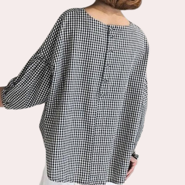 VANESSA - Elegant women's blouse of irresistible class